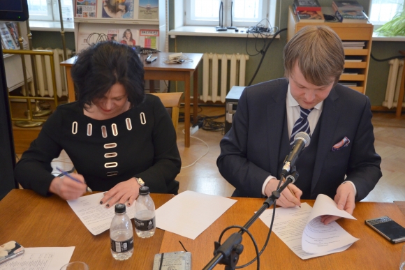 Экологическая палата России и директор Театра Труда Елена Лазько подписали соглашение о создании Лаборатории экологического перформанса